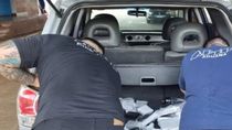 querian pasar la frontera argentina con una millonaria carga y un auto de us$15.000