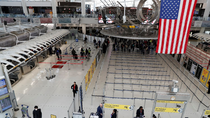 estados unidos levantara la vacunacion obligatoria de covid para extranjeros