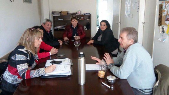 El encuentro con los comerciantes se realizó en la sede de la CIC.