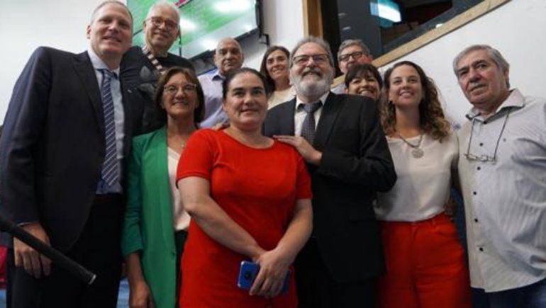 Declararon personalidades destacadas durante la sesi&oacute;n de la Legislatura