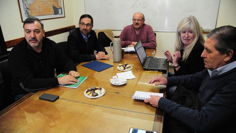 El Gobierno se vuelve a sentar con los gremios