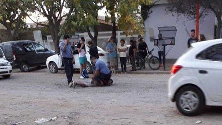 Le robó la bici a un chico que jugaba en la plaza y terminó preso