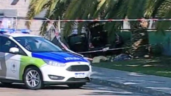 Accidente fatal: chocó con una palmera y murieron dos personas