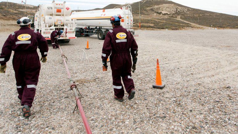 Paran los yacimientos de Vaca Muerta por la muerte de un petrolero