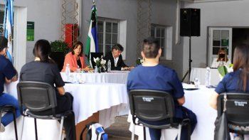 firman reconocimiento economico para mas de 7 mil hospitalarios