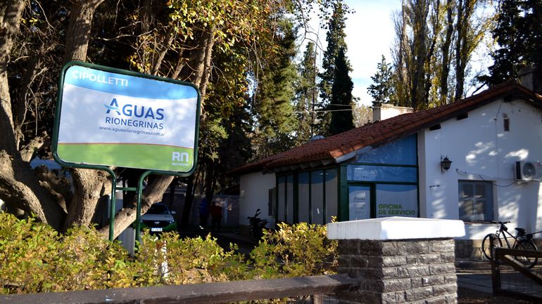 Aguas Rionegrinas lanzó un sorteo mundialista para los usuarios al día en los servicios de agua y cloaca.