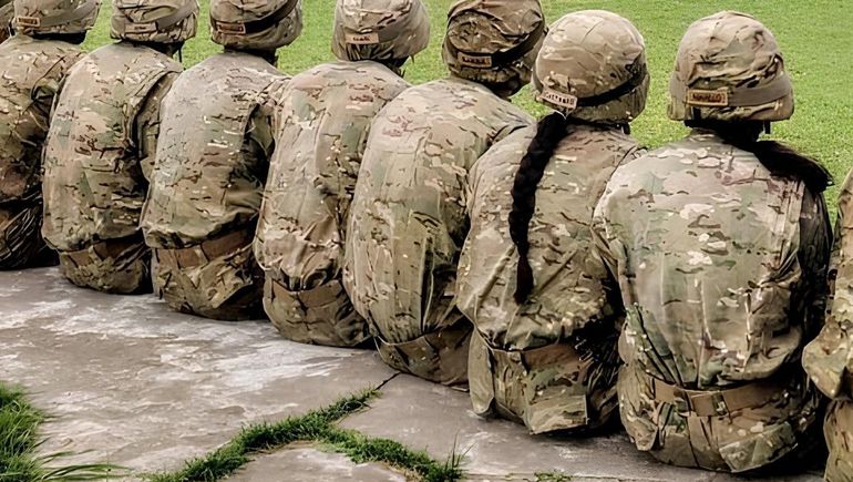 La Justicia Federal investiga un hecho ocurrido en una dependencia militar de Bariloche. Acusan a un soldado voluntario de agredir salvajemente a quien era su novia