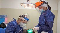 estudiantes de odontologia atendieron a pacientes en el cuy