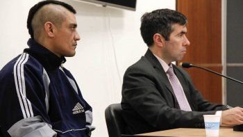 la policia atrapo a un temible robarruedas y le formularon cargos
