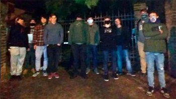 rompieron la cuarentena para hacer una choripaneada