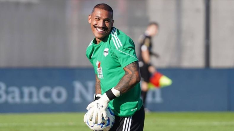 El increíble tatuaje que se hizo Nacho Arce, el arquero de Deportivo Riestra
