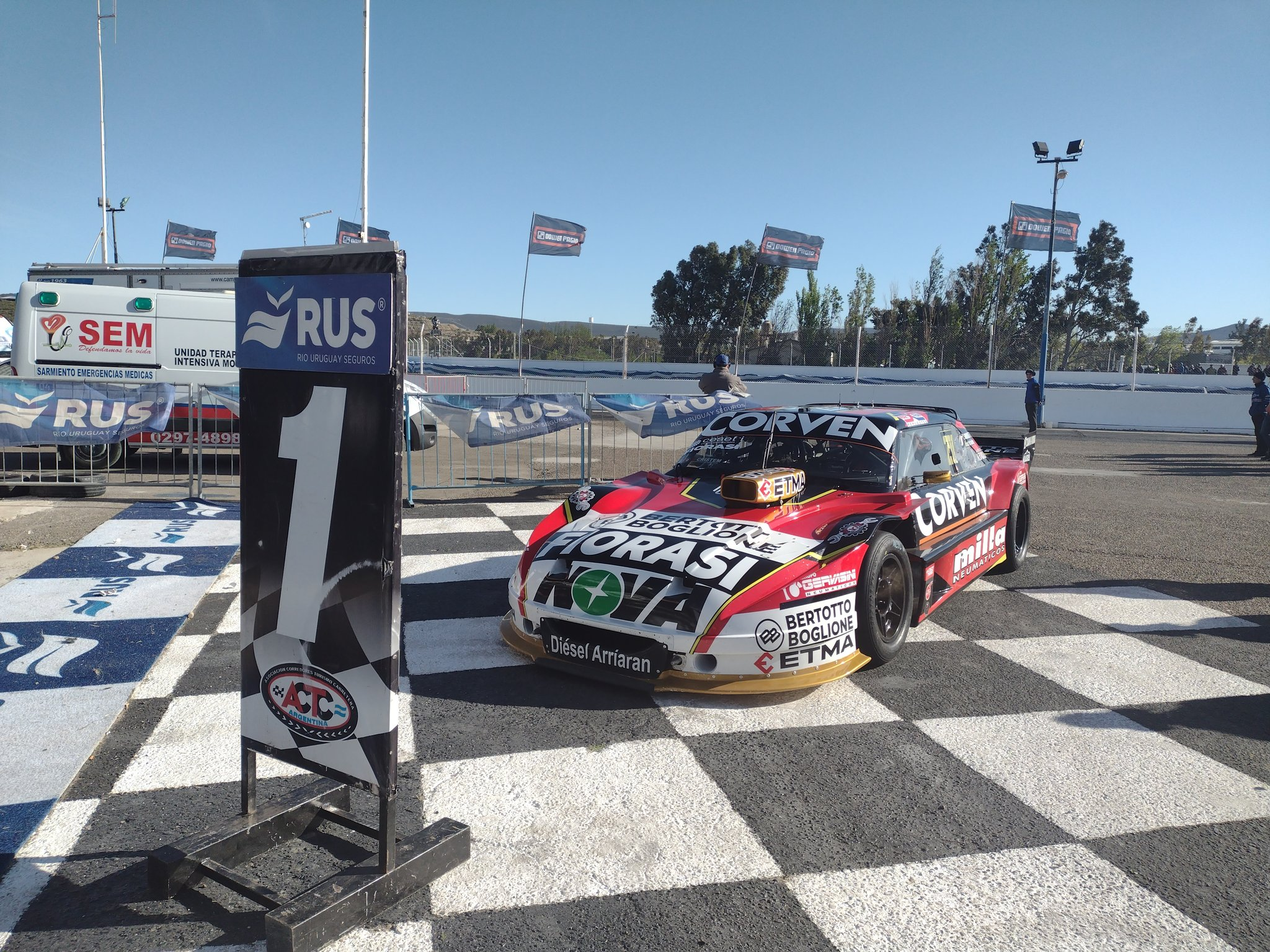 Urcera ganó su serie