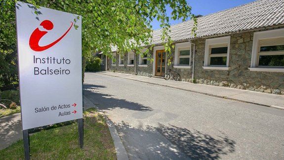 El prestigioso Instituto Balseiro becará a 104 estudiantes