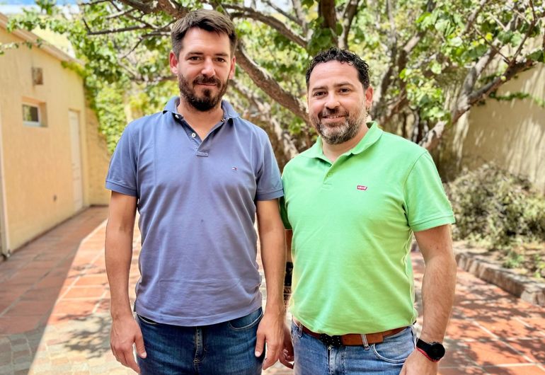 El intendente Buteler y el secretario de Desarrollo Humano, Diego Cides, dieron detalles del funcionamiento de la Casa Refugio.