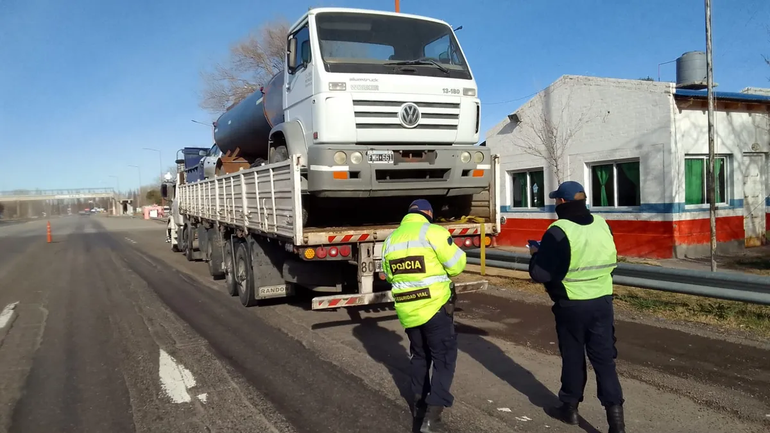 Retuvieron en Chichinales a camión ligado a causas de CFK