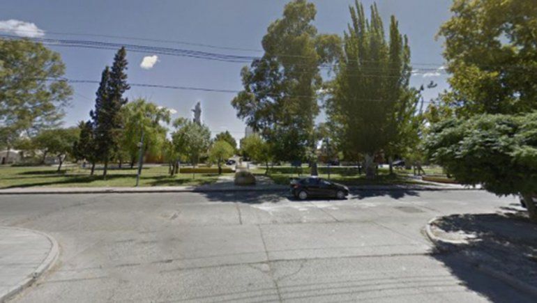 Roca: apuñalaron a un joven de 17 años para robarle el celular