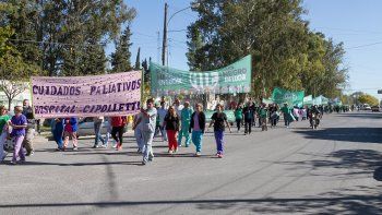 trabajadores del hospital se movilizaron contra el ajuste en salud