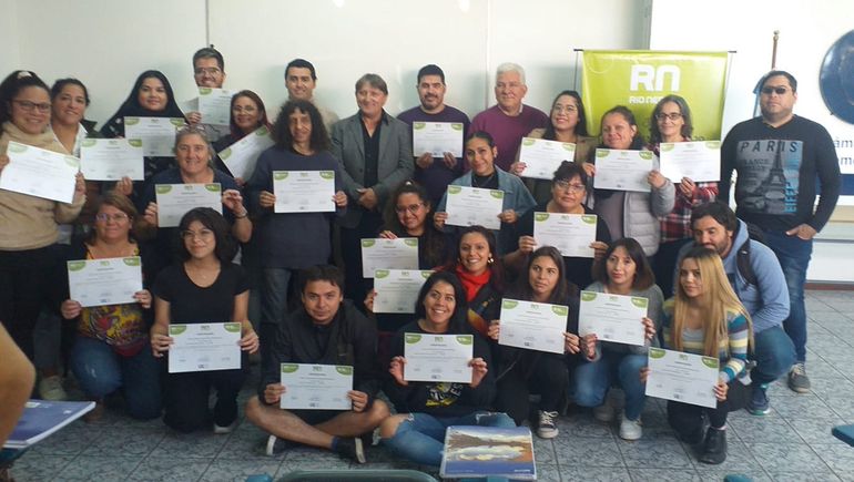 Vecinos de Cipolletti finalizaron un nuevo curso 