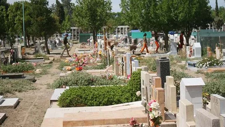 Alerta por el robo de placas en el cementerio de Cipolletti