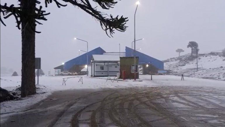 El Paso Pino Hachado está cerrado por el temporal de nieve