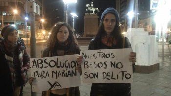 habra un besazo en neuquen contra la justicia lesboodiante