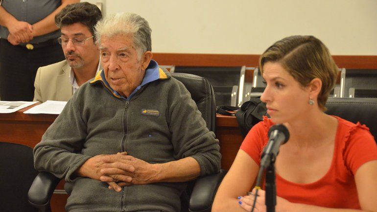 A trompadas y golpes, un hombre mató a su esposa contra el suelo