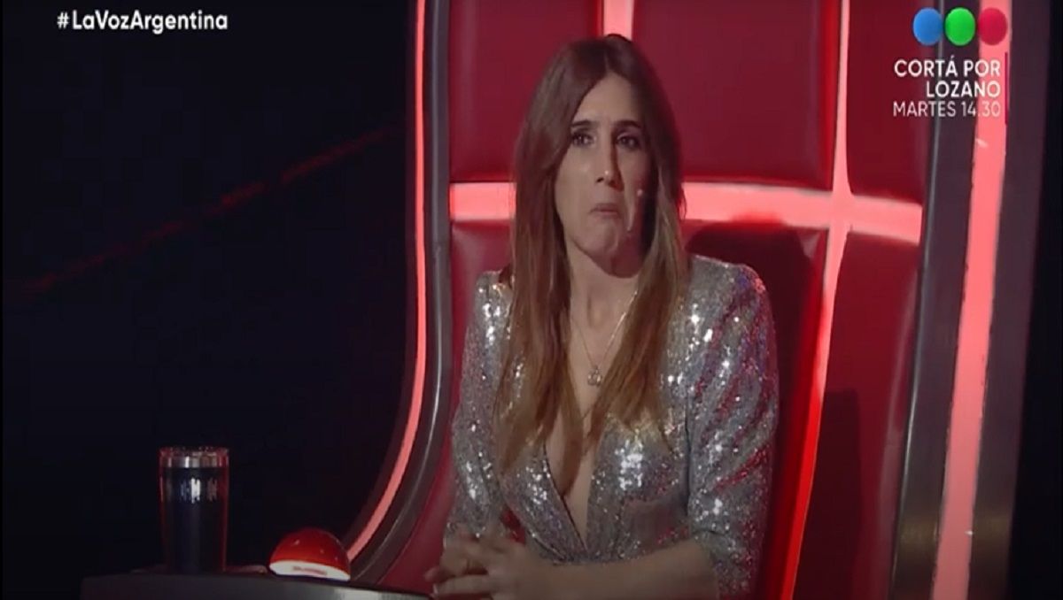 Inesperada reacción de La Sole al ver al doble de su esposo en La Voz