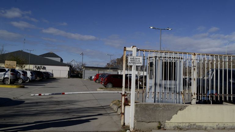 Desde los gremios siguen sosteniendo que aún falta control sobre los accesos al Hospital. Desde los gremios siguen sosteniendo que aún falta control sobre los accesos al Hospital.