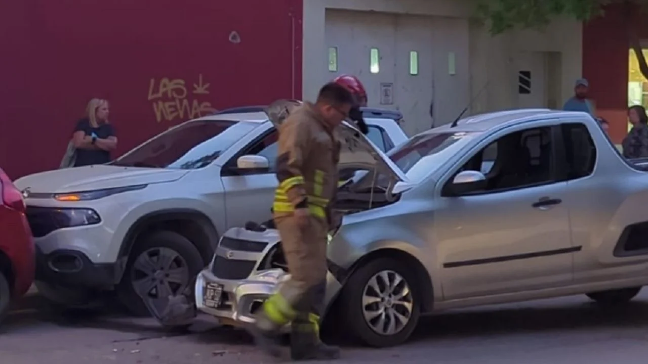 Robó una camioneta, atropelló a la dueña y zafó de la cárcel.