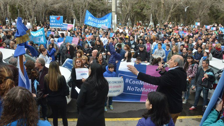 Evangélicos marcharon en contra de la ideología de género y hay polémica