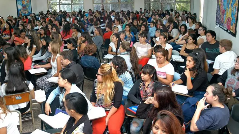 Los estudiantes y el conjunto de la comunidad educativa de la UNCo conocen el peligro que corren las Universidades Nacionales si se quedan sin financiamiento. No podrán funcionar.