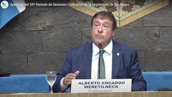 alberto weretilneck dirigio su discurso en la apertura de sesiones de la legislatura