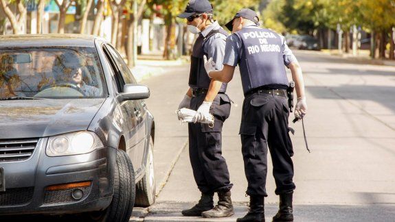 Menos detenidos por violar la cuarentena en Río Negro