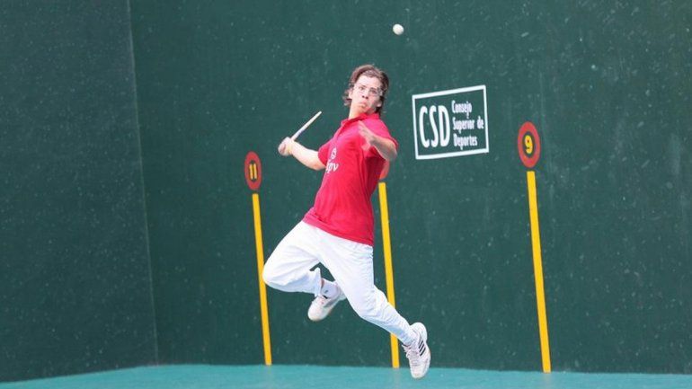 Facundo Andreasan ha sido campeón también en la pelota vasca.
