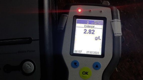 Finde XXL: atraparon a un conductor con 2