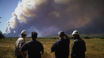 incendios en parque nacional lanin: comenzo la evacuacion obligatoria en una de las comunidades