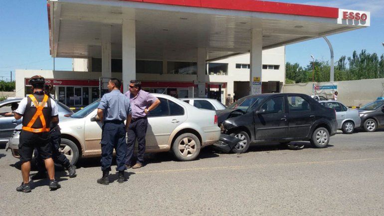 Choque en Rivadavia y Mariano Moreno