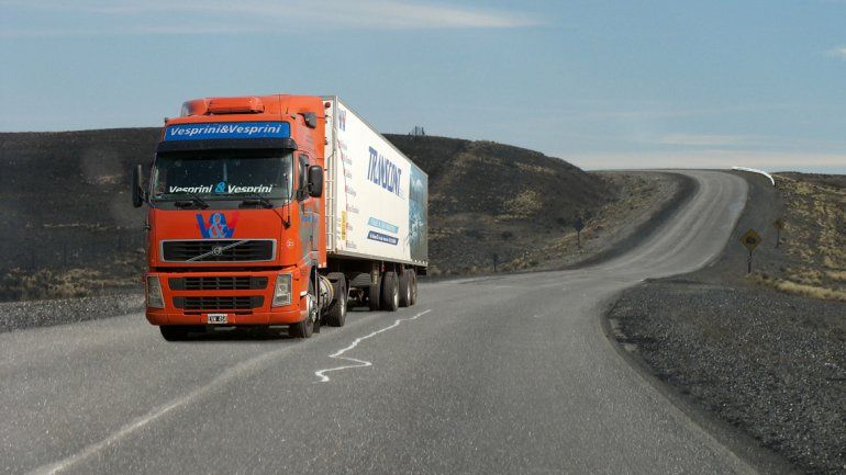 La suba de la nafta golpeó fuertemente al sector del transporte.