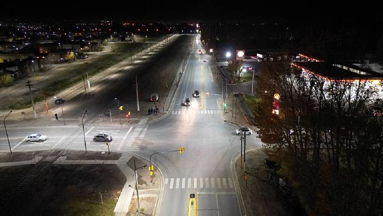 El nuevo acceso por Ruta 65 y la Circunvalación fue inaugurado el lunes por la noche.