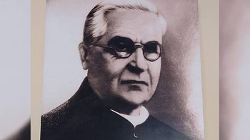 Padre Alejandro Stefenelli.