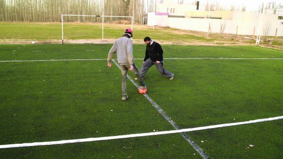 El lunes abren las canchas de fútbol en la ciudad