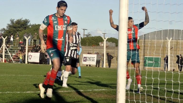 Cipolletti fue perjudicado por el arbitraje y el gol de Iriberri de penal significó el empate. Foto: gentileza 0223.com.ar