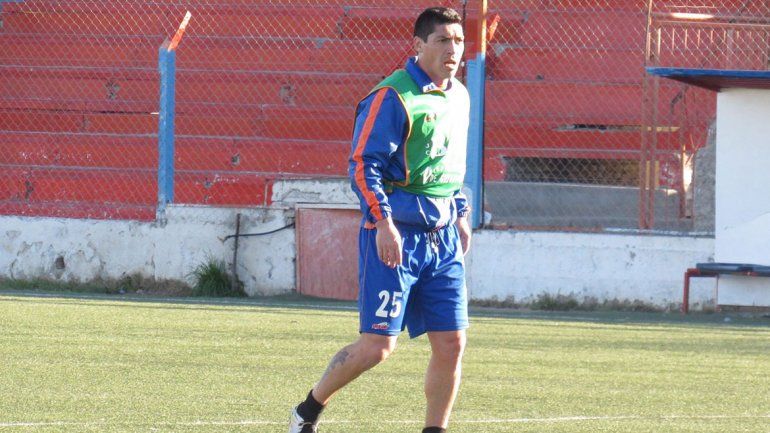 En el clásico regional se disputan la permanencia