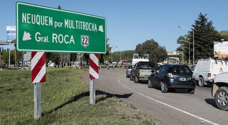 Una ciclista resultó herida tras ser embestida por un auto sobre la Ruta 22