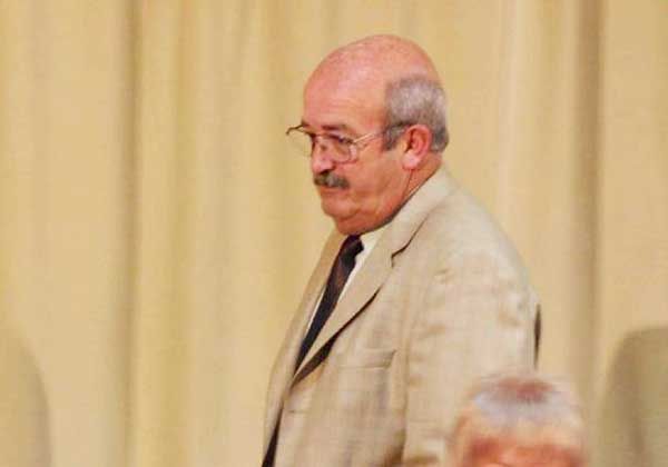 Villalba no viajó a la proclamación de Alfonsín