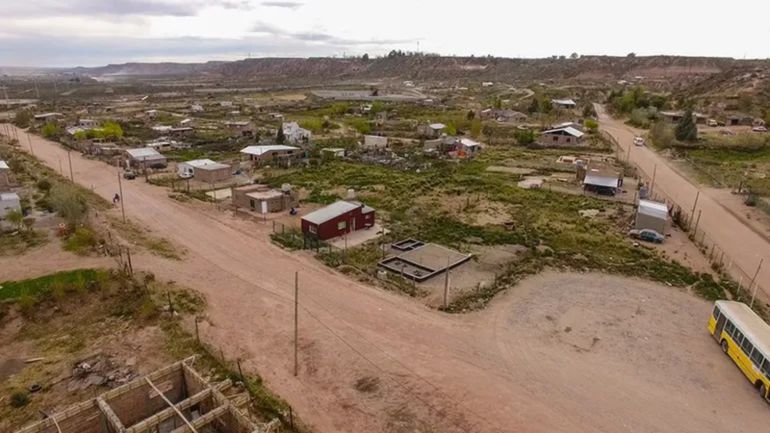 Femicidio en el oeste de Neuquén: hallan muerta a una joven y detienen a su pareja