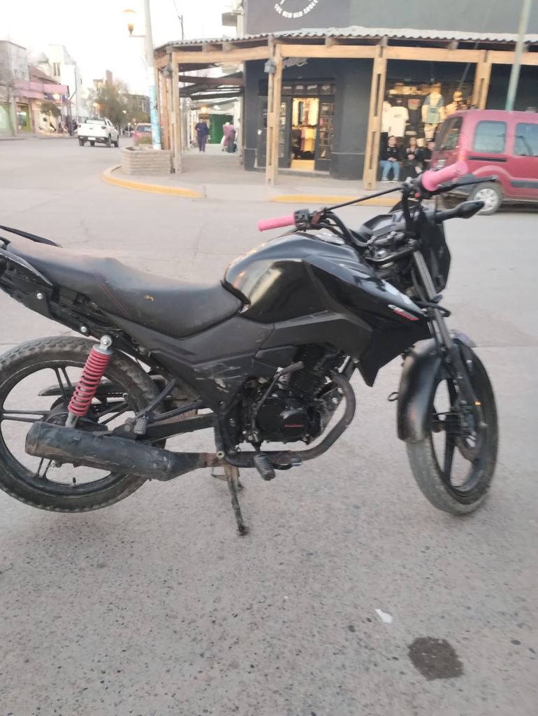 Recuperaron moto robada en Cipolletti