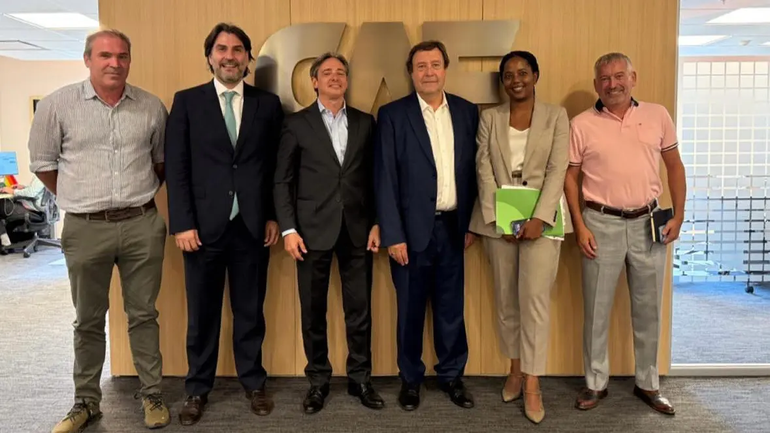 Alberto Weretilneck mantuvo reuniones con los directivos del CAF en Buenos Aires. Alberto Weretilneck mantuvo reuniones con los directivos del CAF en Buenos Aires.