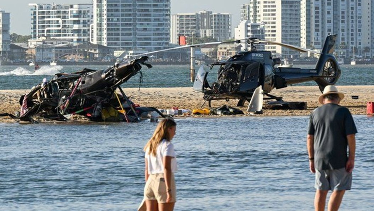 Chocan dos helicópteros en pleno vuelo y mueren cuatro personas