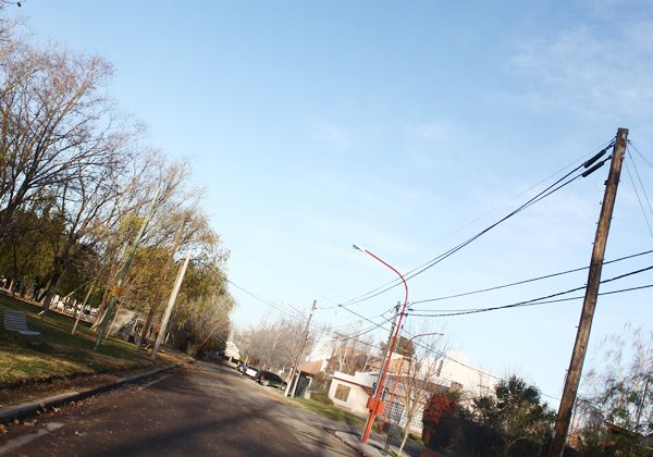 Dos barrios se quedaron sin agua a causa de obras en un loteo